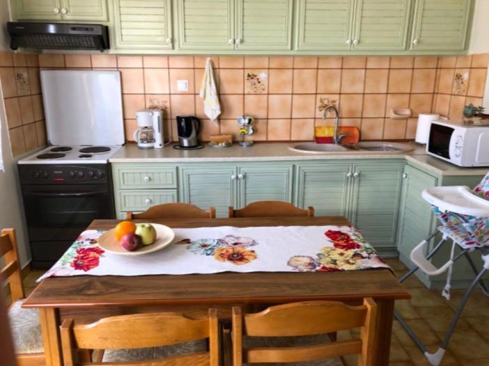 Meteora Family House Apartment กาลัมปากา ภายนอก รูปภาพ